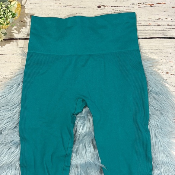 Set Active Sculptflex Seamless High Rise Leggings in Tropic - Picture 4 of 8